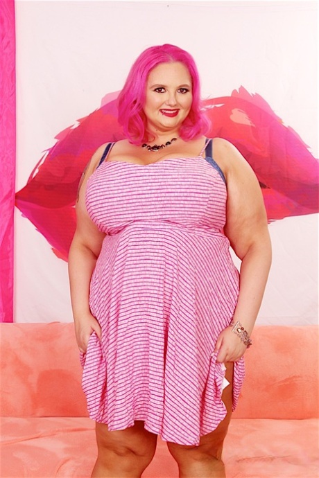 Obese chick with pink hair Sara Star sucks a dick after getting totally naked 43772280