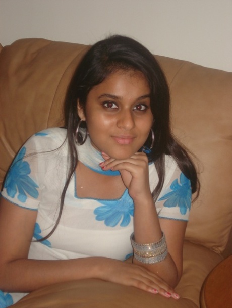 Indian female exposes her big natural tits during candid action at home 72470325