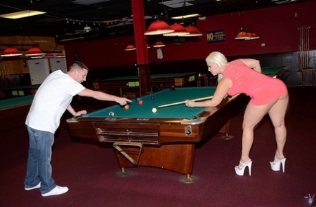 Curvy slut gets nailed on a pool table and jizzed over her big jugs 39832231