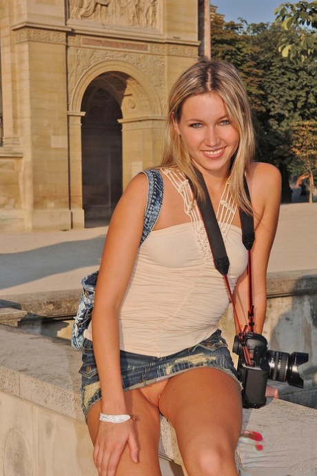 Leggy MILF Cherry Jul goes to Paris and gets off on no panty upskirt flashing 45086150